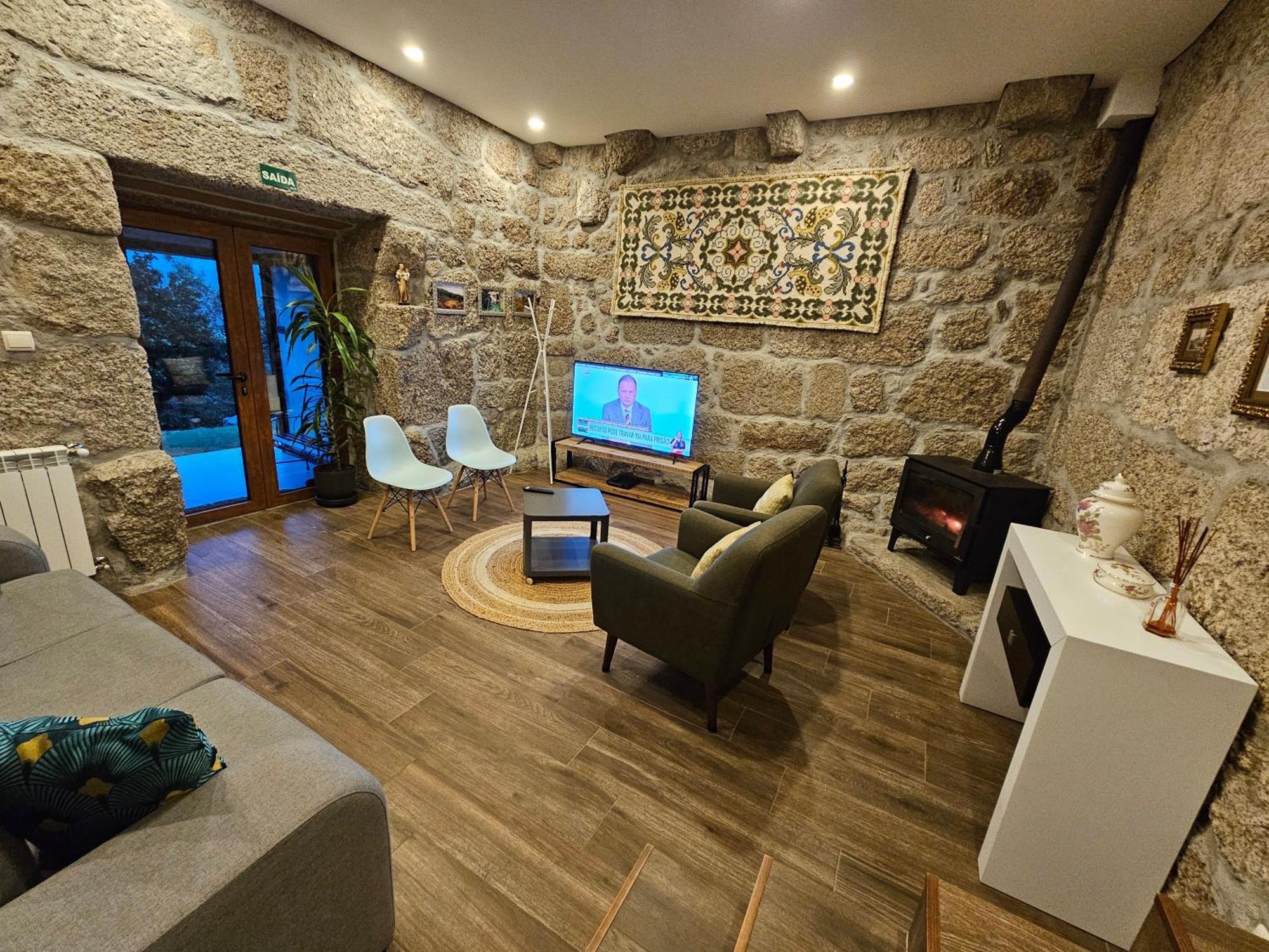 Gasthaus Quinta Da Casa Dos Santos - Inside Geres Exterior foto